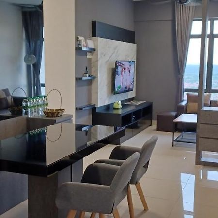 Апартаменты Modern Lifestyle Arc Austin Hills Джохор-Бару Экстерьер фото